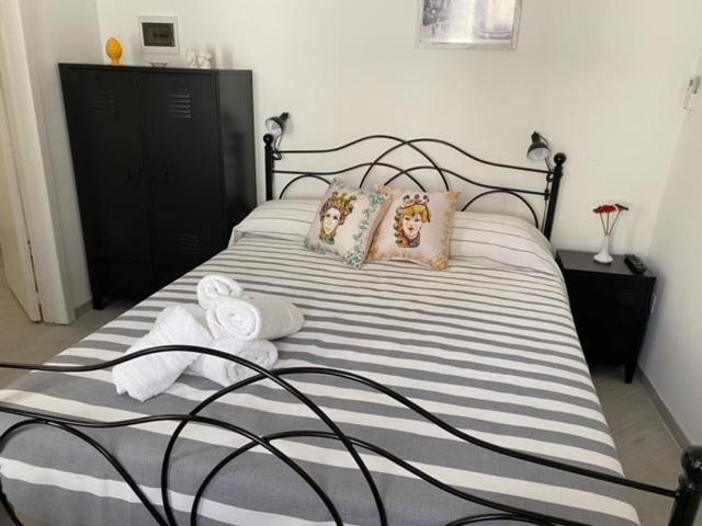 Ortyx Mini Suite Szirakúza Kültér fotó