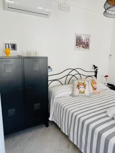 Ortyx Mini Suite Szirakúza Kültér fotó